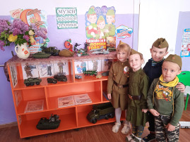 Мимни-музей "Военная техника" Мимни-музей "Военная техника".